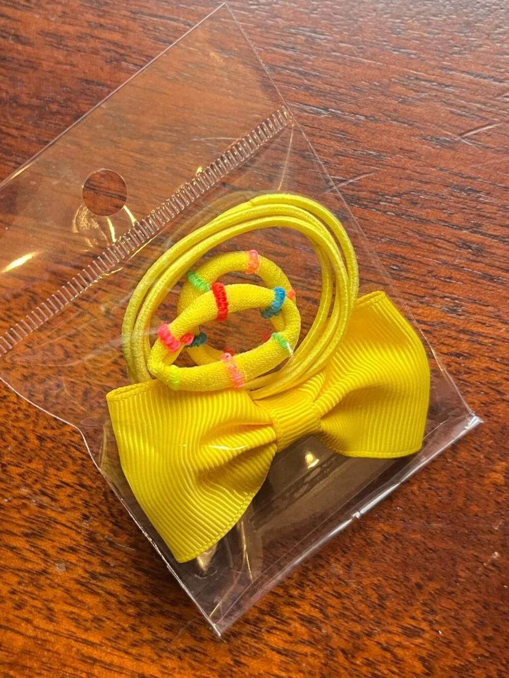 Sunshine yellow hair accessories NWOT *Free in bundle*